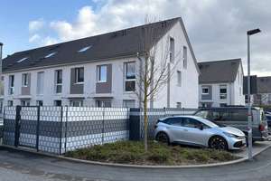 Neuwertiges Einfamilienhaus Reihenendhaus in Fernwald 5 Zimmer 133 qm von Privat – Steinbacher Gärten 20, 35463 Fernwald – Vorschaubild 1
