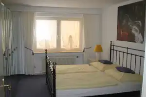 1-2 Familienhaus mit Top-Ausstattung 3 Bäder ruhiger Lage Garten Garage Carport schöne Außenanlage – Neuwied (Kreis) – Vorschaubild 106
