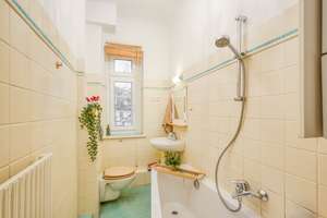 Property thumbnail 9