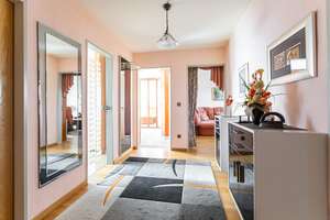 PENTHOUSE - Wohnung mit zwei Balkonen und Aufzug, zentrumsnah gelegen – Die vollständige Adresse der Immobilie erhältst du vom Anbieter., 68159 Innenstadt/Jungbusch, Mannheim – Vorschaubild 2