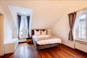 Möbliert: Einfamilienhaus mit Naturpool und Sauna – 81243 Aubing-Süd, München – Vorschaubild 3