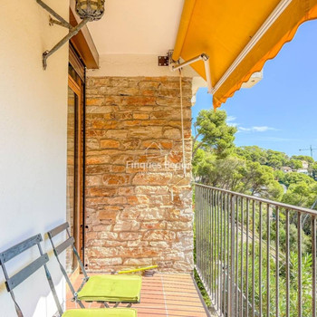 Begur, Charmantes, renoviertes Duplex-Apartment mit Terrasse und Parkplatz, 5 Minuten von der Bucht 