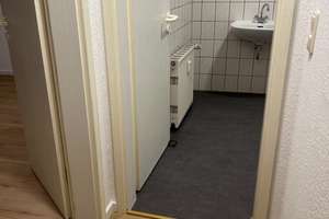 Sanierte 1 Raum DG mit EBK Wohnung Südvorstadt – Emilienstraße 8, 4107 Zentrum-Süd, Leipzig – Vorschaubild 2
