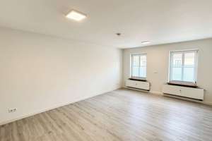 Sanierter Altbau mit Küche, Balkon und zwei Badezimmern – Die vollständige Adresse der Immobilie erhältst du vom Anbieter., 91058 Bachfeld, Erlangen – Vorschaubild 6