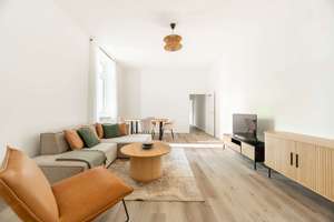 Beeindruckende 3-Zimmer Wohnung in Prenzlauer Berg - voll möbliert – Paul-Robeson-Straße 43, 10439 Prenzlauer Berg, Berlin – Vorschaubild 2