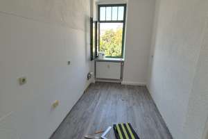 GESUCHTER TYP & FRISCH RENOVIERT!  4 RAUM-WOHNUNG, 3.OG, BEVORZUGTE AUFTEILUNG, AB 10/2026 – Rudolf-Renner Straße 38, 1159 Löbtau-Nord, Dresden – Vorschaubild 4