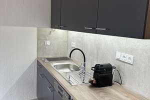 Frisch saniertes 1,5-Zimmer-Apartment (30 m²) mit Ankleidezimmer, Einbauküche & Tiefgarage  – Die vollständige Adresse der Immobilie erhältst du vom Anbieter., 50931 Lindenthal (Ortsteil), Köln – Vorschaubild 5
