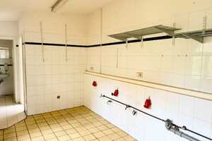INVESTOREN AUFGEPASST: 3 HÄUSER MIT 6 WOHNUNGEN, 2 LADENLOKALEN UND RESTAURANT !!! – Hagen – Vorschaubild 71