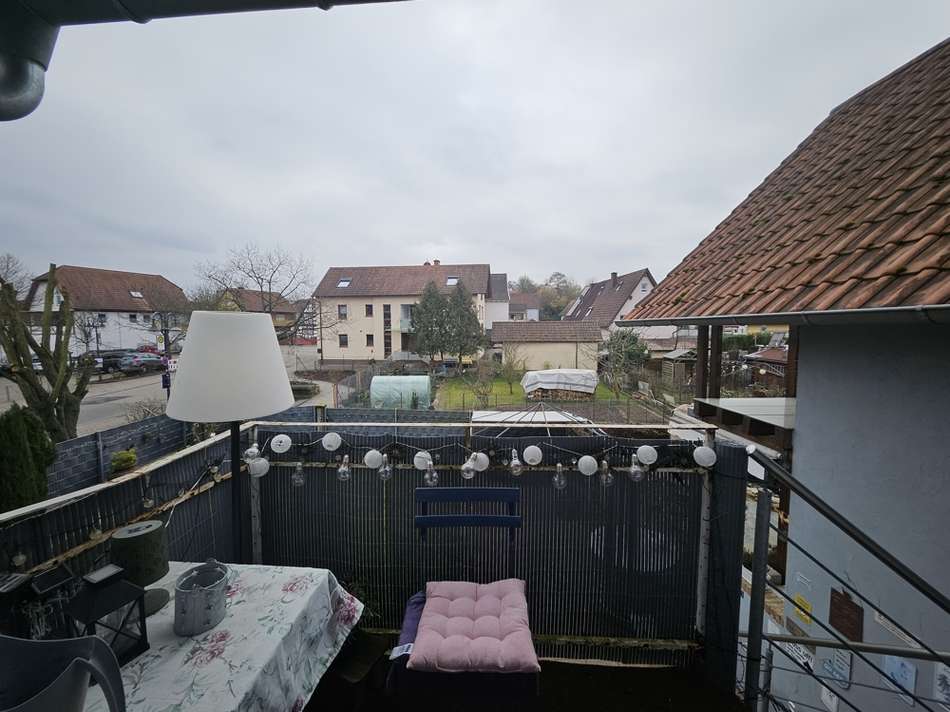 Balkon OG mit Zugang zum Garte