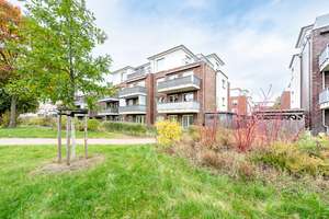 Großzügige 3 Zimmer-Wohnung mit hochwertiger Ausstattung und TG-Stellplatz – Die vollständige Adresse der Immobilie erhältst du vom Anbieter., 21031 Lohbrügge, Hamburg – Vorschaubild 1