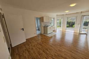 Schickes, renoviertes Appartement mit sonniger Terrasse in top Wohnhaus