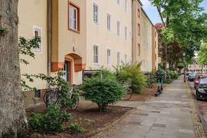 Charmante Altbauwohnung // EG rechts – Roseggerstr. 2, 38440 Stadtmitte (Ortsteil), Wolfsburg – Vorschaubild 2