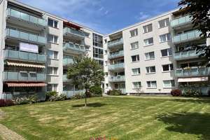 Im Östlichen Ringgebiet: 3-4 Zimmer Wohnung mit Garage UND Balkon!