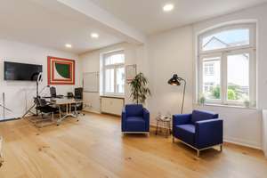 Hochwertig modernisierter, überaus repräsentativer Stilaltbau mit mehreren Stellplätzen – Die vollständige Adresse der Immobilie erhältst du vom Anbieter., 61250 Usingen – Vorschaubild 2