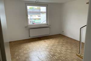 Renovierte 3,5-Zimmer-Maisonette-Wohnung mit Balkon und Einbauküche – Elsaßstraße 35, 44793 Kruppwerke, Bochum – Vorschaubild 7