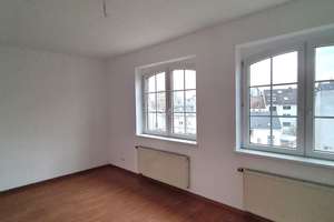 3-Zimmer-Wohnung im Hinterhaus eines ehemaligen Fabrikgebäudes in zentraler Lage von Offenbach – 63067 Messehalle, Offenbach am Main – Vorschaubild 7