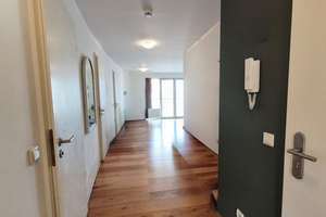 Lichtdurchflutete Wohnung mit Ausblick und 2 Balkonen – Weinbergsweg 2, 10119 Mitte (Ortsteil), Berlin – Vorschaubild 6