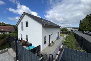 Viele Nutzungsmöglichkeiten: energieeffizientes Zweifamilienhaus mit traumhaftem Ausblick  – Die vollständige Adresse der Immobilie erhältst du vom Anbieter., 64397 Modautal – Vorschaubild 2