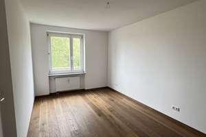 Komplett renovierte 3-Zimmer-Wohnung mit Süd-West-Bakon – Fingerkrautanger 30, 80937 Am Hart, München – Vorschaubild 9