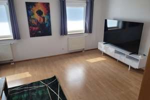 Premium All-In Wohnung (90m²) in Wunsiedel – Vollmöbliert – Dr.-Friedrich-Heß-Straße 2, 95632 Wunsiedel – Vorschaubild 4
