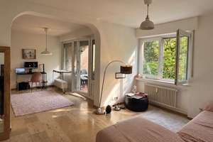 Attraktive 2-Zi Maisonette Wohnung mit Balkon und Terrasse in verkehrsgünstiger Lage