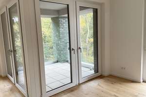 Direkt einziehen und Wohlfühlen! 4 Zimmer im Neubau, 2 Loggien, Einbauküche, Tageslichtbad, Gäste-WC – Hildesheimer Straße 442, 30519 Wülfel, Hannover – Vorschaubild 8