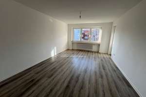 Großzügige 3 Zi.-Whng. mit Balkon, modernes wannenbad mit Fenster - Duisburg Rheinhausen – Joseph-Haydn-Straße 18, 47229 Rheinhausen-Mitte, Duisburg – Vorschaubild 4