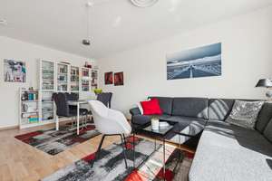 Gepflegte und helle 2- Zimmerwohnung mitten in Schwachhausen – Die vollständige Adresse der Immobilie erhältst du vom Anbieter., 28213 Riensberg, Bremen – Vorschaubild 4