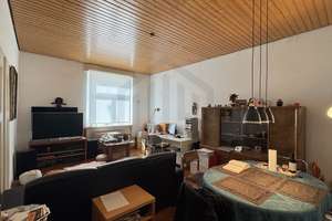 Großzügige Altbauwohnung mit Charakter – 4 Zimmer im gepflegten Mehrfamilienhaus – Die vollständige Adresse der Immobilie erhältst du vom Anbieter., 76137 Südweststadt, Karlsruhe – Vorschaubild 2