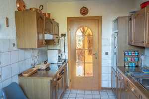 Wunderschönes Zweifamilienhaus mit großem Garten und 2 Garagen – Unna (Kreis) – Vorschaubild 12