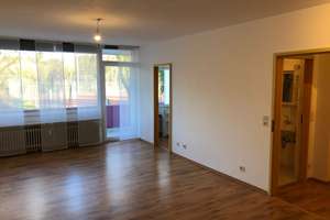 Studentenwohnung mit Pantryküche und Balkon(Whg.21) – Waldhausweg 3, 66123 St. Johann, Saarbrücken – Vorschaubild 2