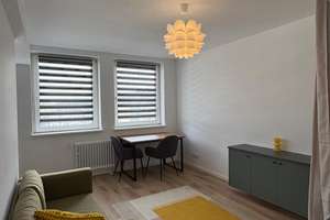 Helle 1-Zimmer-Wohnung – frisch renoviert, voll möbliert und bezugsfertig! – Ackerstraße 78, 40233 Flingern Nord, Düsseldorf – Vorschaubild 1