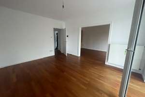 Bad Godesberg, großzügige 3 Zimmer Wohnung mit Einbauküche in Rheinnähe mit Blick ins Grüne – Die vollständige Adresse der Immobilie erhältst du vom Anbieter., 53179 Rüngsdorf, Bonn – Vorschaubild 6