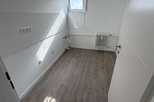 Renovierte 2-Zimmer-Wohnung mit Balkon und Klimaanlage – 68305 Waldhof, Mannheim – Vorschaubild 5