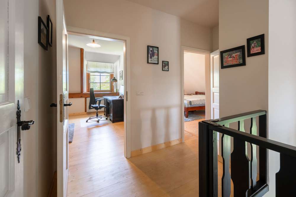 Immobilie in Stapel - Seltene Gelegenheit: Reetdachhaus plus Bungalow inmitten einer beliebten Ferienregion. - Bild 2