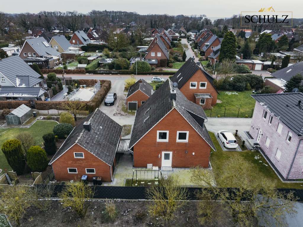 Immobilie in Wiefelstede - Lebensqualität pur: Willkommen daheim! Frisch renoviertes Einfamilienhaus! - Bild 2