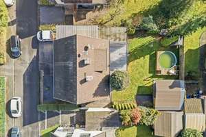 Freistehendes Einfamilienhaus mit Pool & Garten in Köln-Porz Grengel – Die vollständige Adresse der Immobilie erhältst du vom Anbieter., 51147 Grengel, Köln – Vorschaubild 41