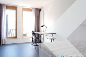 WG-Leben pur: Komfortables Zimmer für Studenten und junge Berufstätige!