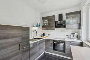 *Familientraum* - Hochwertiges Zweifamilienhaus mit ca. 266 m² Wohnfläche in Thune - Braunschweig – Die vollständige Adresse der Immobilie erhältst du vom Anbieter., 38110 Wenden-Thune-Harxbüttel, Braunschweig – Vorschaubild 4