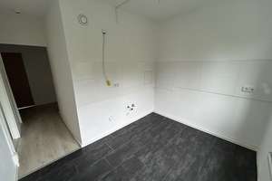 Geräumige 3-Zimmer-Erdgeschosswohnung mit Balkon! – Rennebogen 36, 39130 Neu Olvenstedt, Magdeburg – Vorschaubild 3