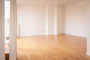 Perfekte Dachgeschosswohnung nahe Tegler See, U-Bahn und Fußgängerzone – Die vollständige Adresse der Immobilie erhältst du vom Anbieter., 13507 Tegel, Berlin – Vorschaubild 4