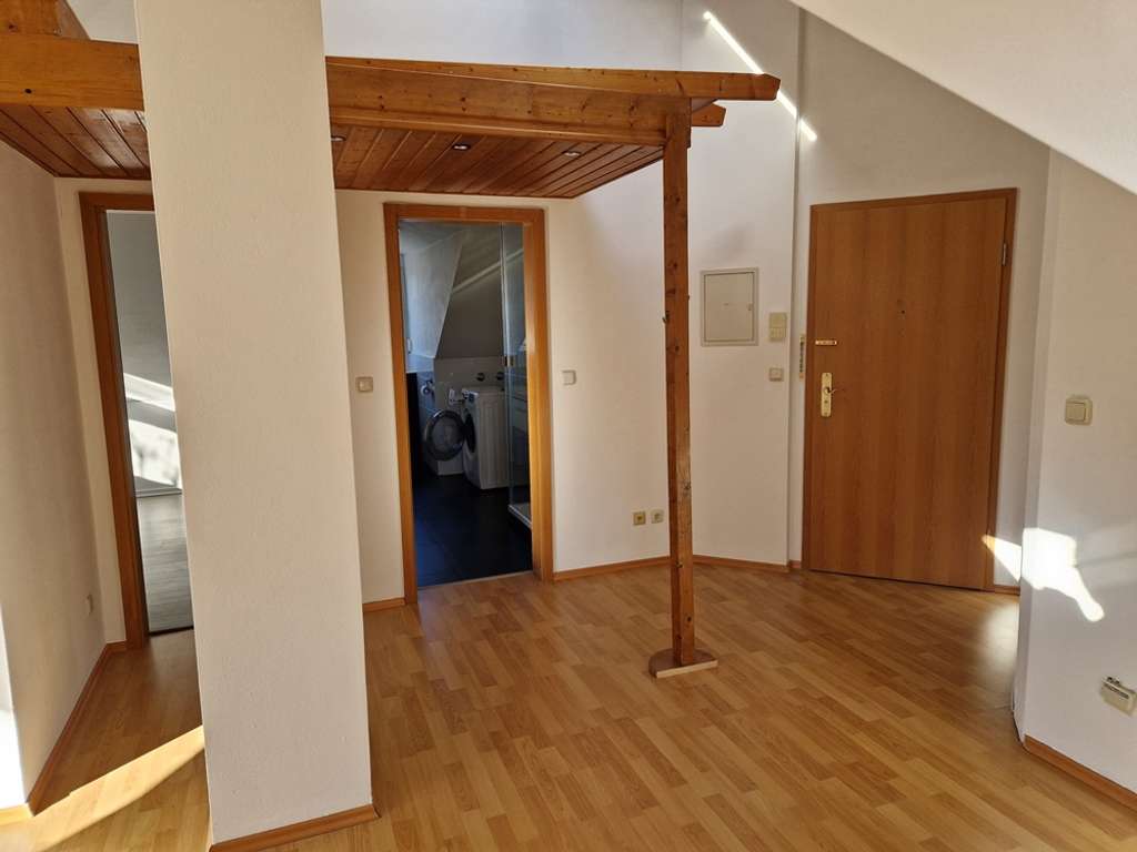 Immobilie in Kirchseeon - 1,5-Zimmer Dachgeschosswohnung in Eglharting - Kirchseeon - Bild 2