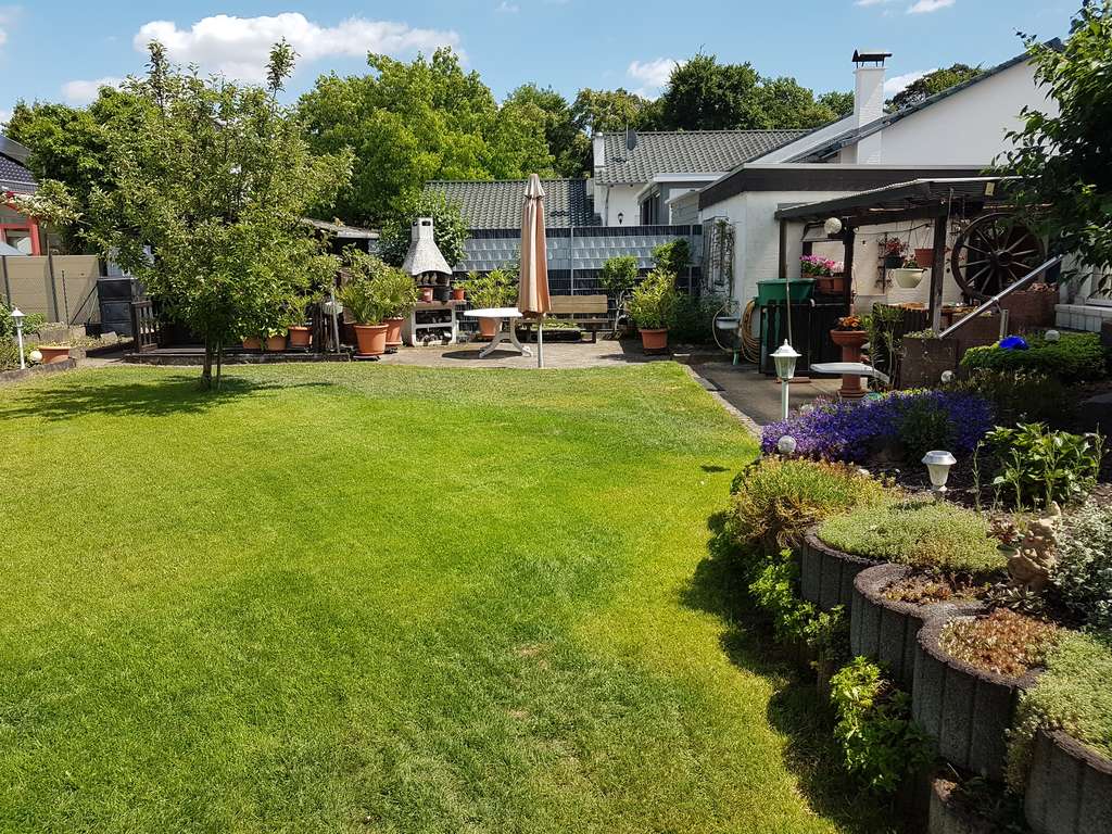 Immobilie in Waghäusel - Großzügiges Einfamilienhaus in Waghäusel - Bild 2