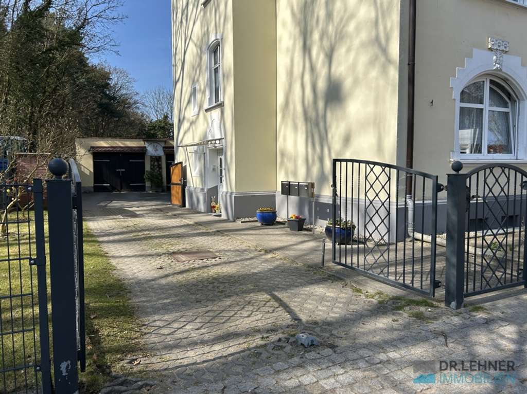 Immobilie in Wittenberge - Sehr gepflegtes Mehrfamilienhaus mit 3 Wohneinheiten in zentraler Stadtlage - Bild 1