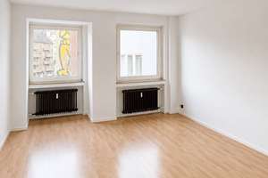 WG-ZIMMER mit ca. 21 m² in Düsseldorf-Oberbilk – sofort frei – 40227 Oberbilk, Düsseldorf – Vorschaubild 2