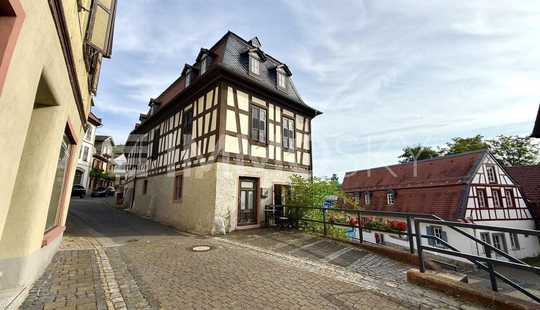 Bild von ** Charmantes Mehrfamilienhaus in zentraler Lage **