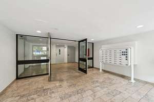 Wohnkomfort auf höchstem Niveau: Modernisierte 3-Zimmer-Wohnung mit 2 Balkonen, Aufzug & Tiefgarage – Die vollständige Adresse der Immobilie erhältst du vom Anbieter., 50858 Weiden, Köln – Vorschaubild 14