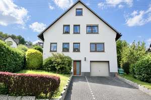 **Gepflegtes Einfamilienhaus mit Garten und Garage in Betzdorf** – Die vollständige Adresse der Immobilie erhältst du vom Anbieter., 57518 Betzdorf – Vorschaubild 2