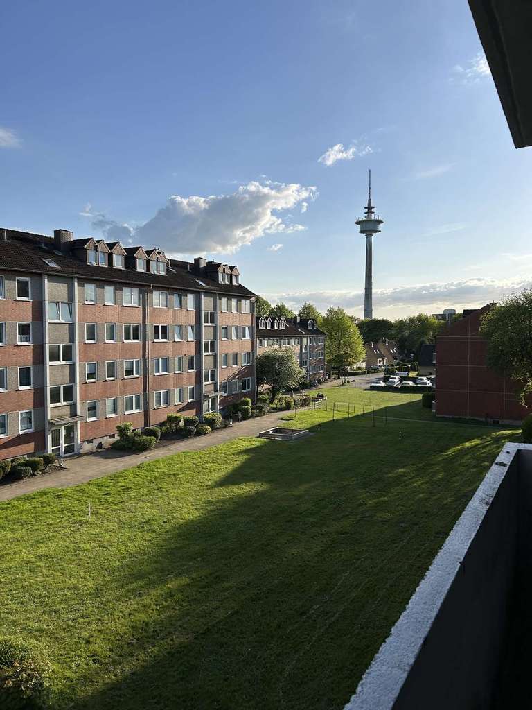 Immobilie in Heide - Großzügige moderne 3-Zimmer-Wohnung mit Balkon - Bild 0