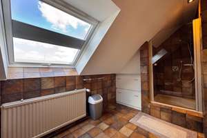 Bezugsfreies und geräumiges Reihenmittelhaus mit zwei Garagen und Garten – Die vollständige Adresse der Immobilie erhältst du vom Anbieter., 47179 Wehofen, Duisburg – Vorschaubild 20